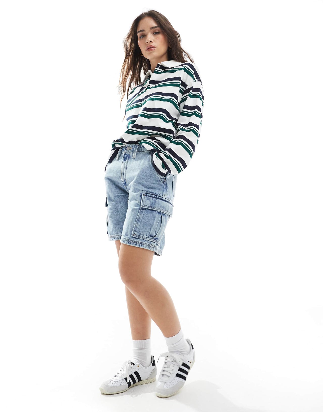 Levi's baggy cargo denim shorts in mid blue