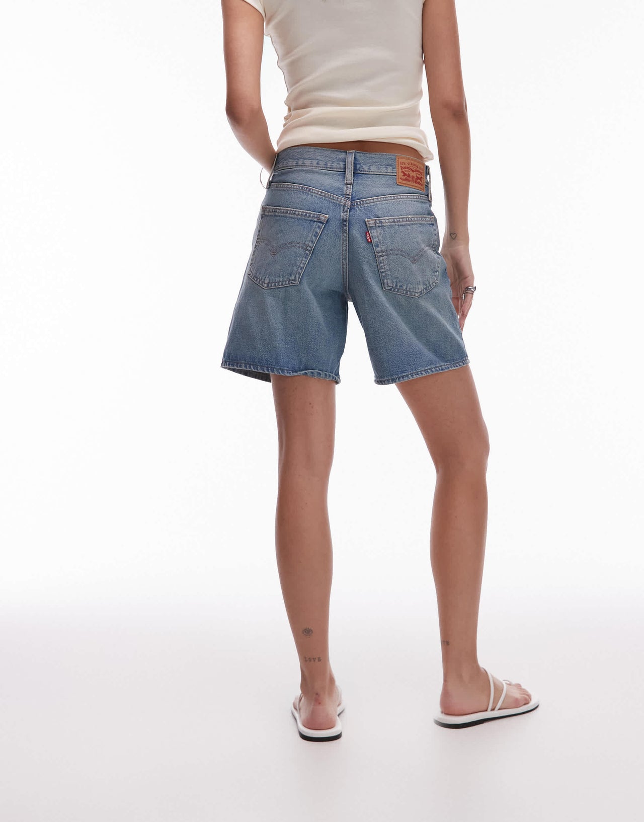 Levi's '94 baggy shorts in light wash blue