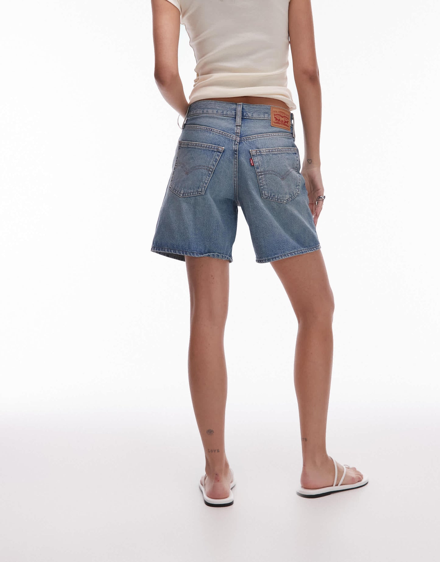 Levi's '94 baggy shorts in light wash blue