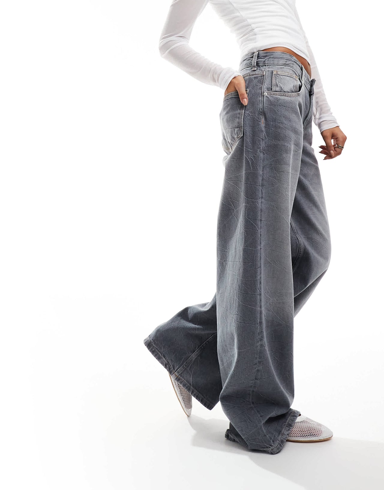 Bershka Petite wide leg baggy jeans in dirty grey wash