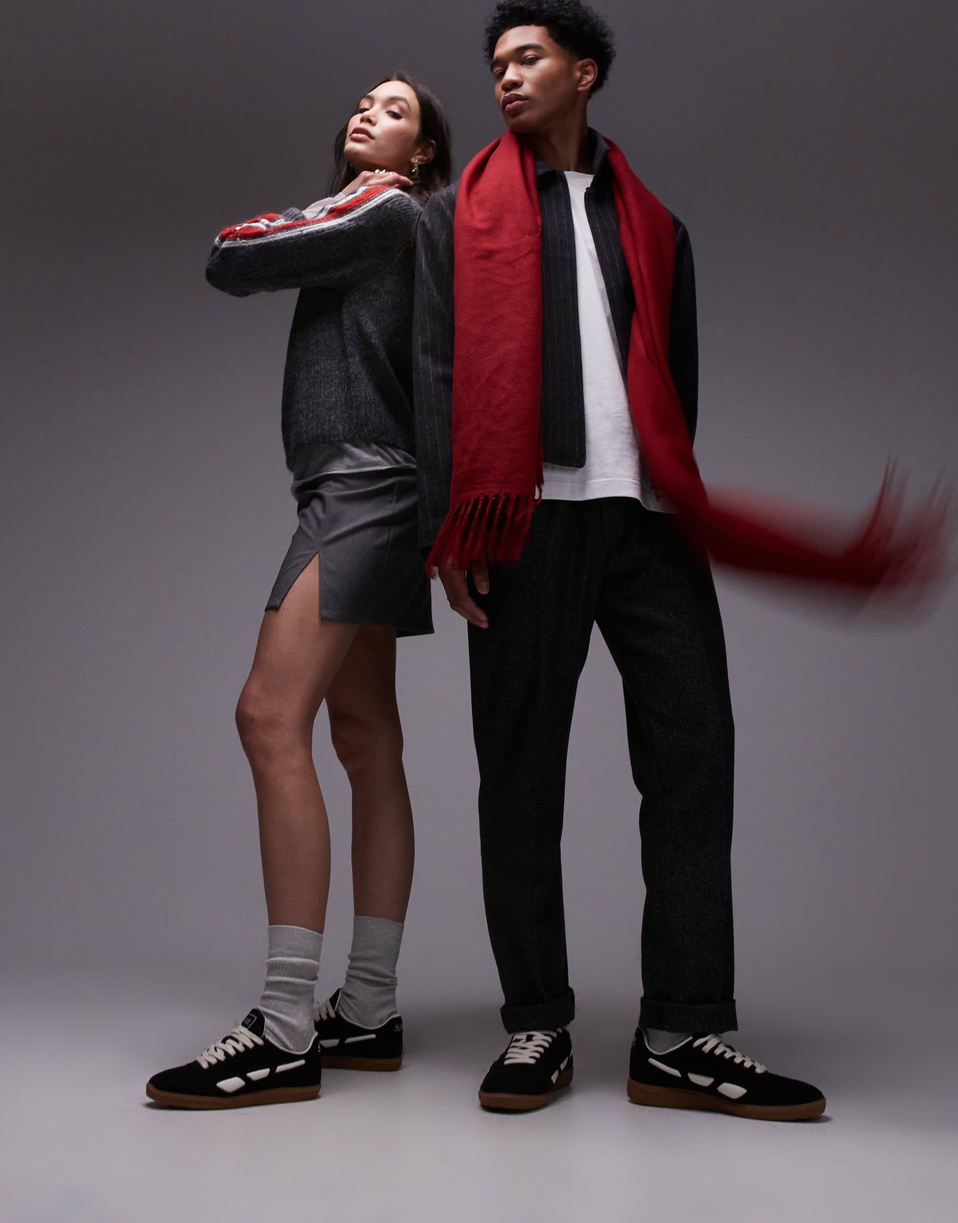 Saye unisex M70 Dart trainer in black