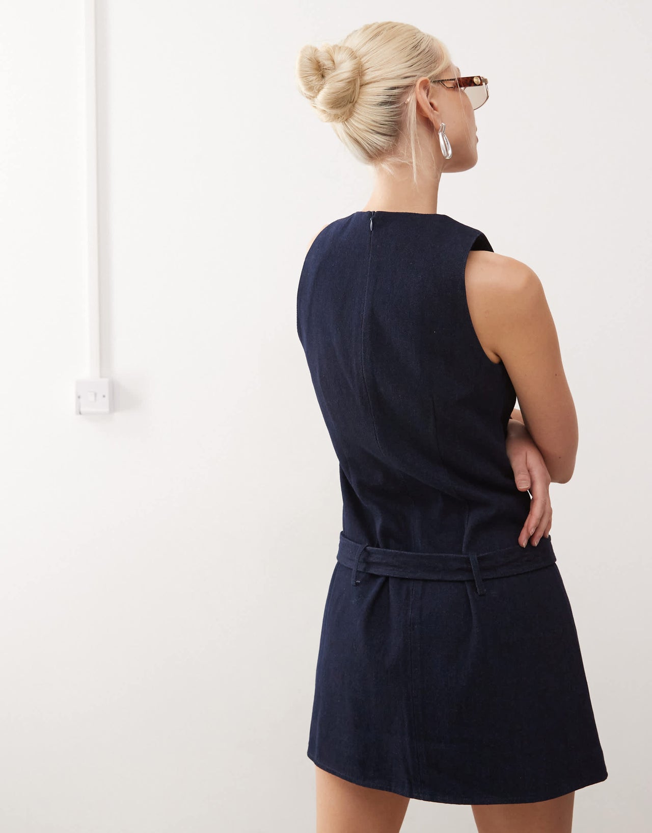 Motel dilshan buckle detail mini shift dress in indigo blue