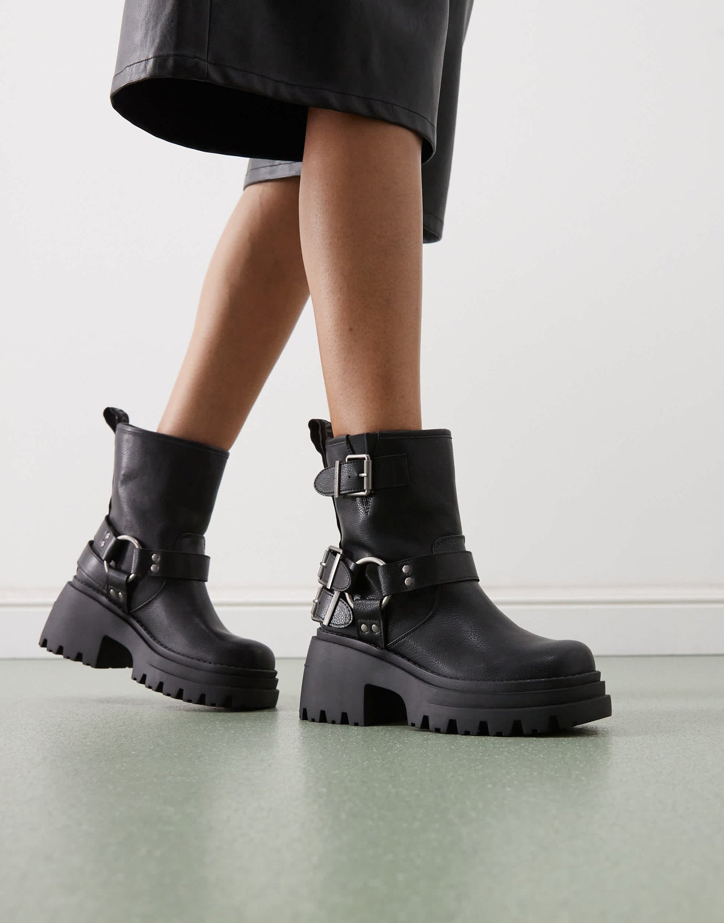 Buffalo biker boot in black