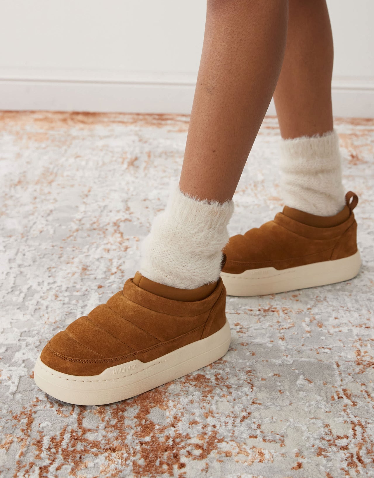 Moonboot unisex Park mules in tan