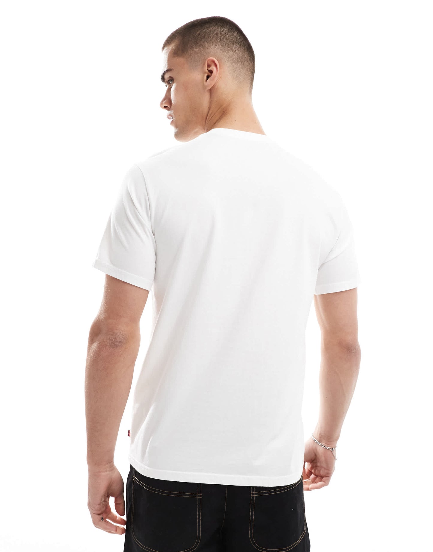 Levi's serif logo relaxed fit t-shirt in white