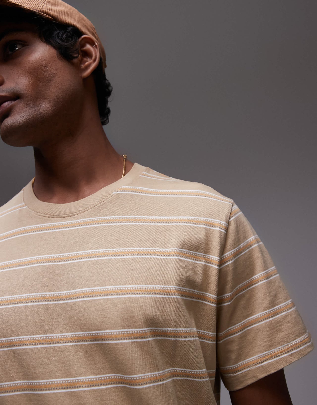 Levi's the essential relaxed fit jacquard stripe t-shirt in tan