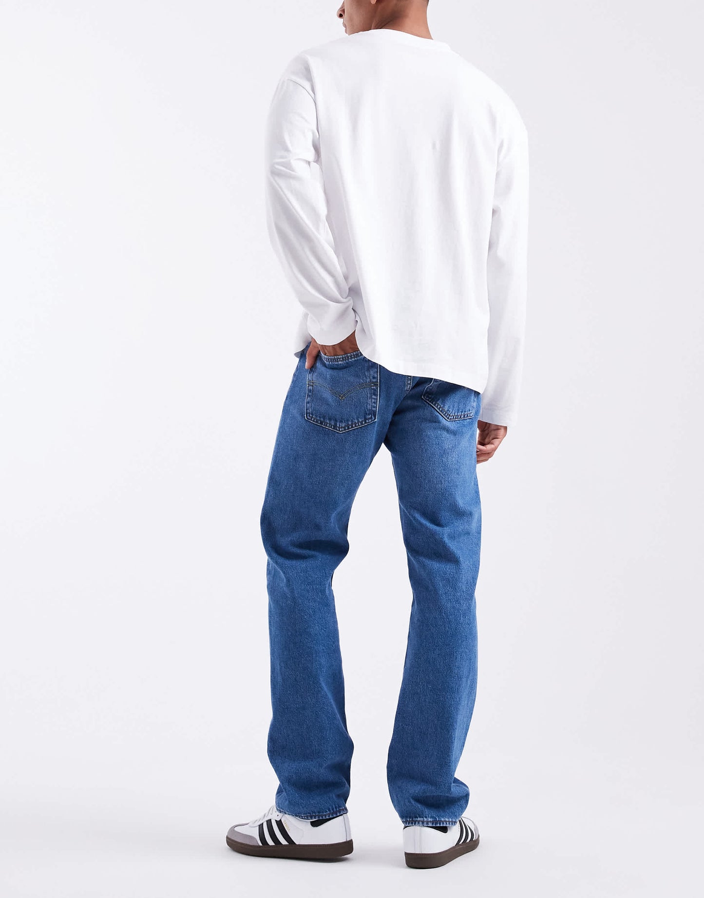 Levi's 501 '93 relaxed straight jeans in mid wash