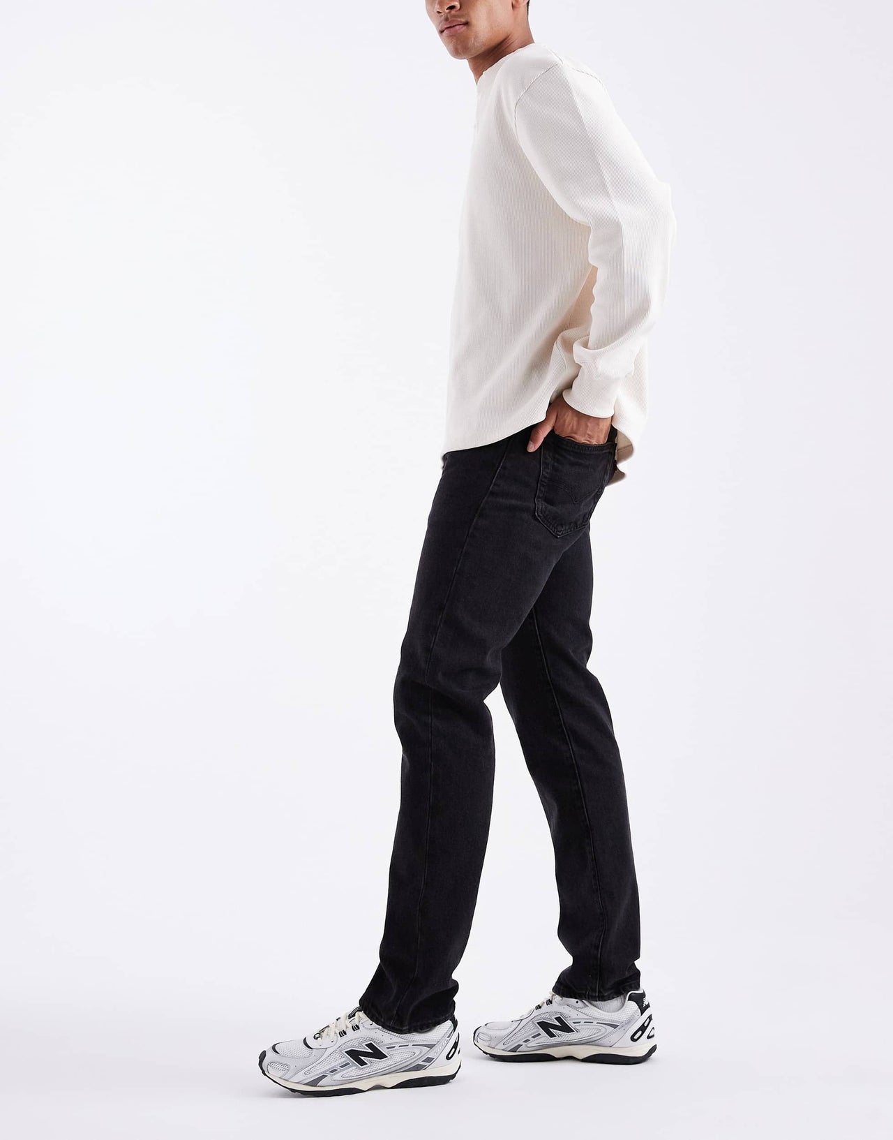 Levi's 501 '93 relaxed straight jeans in black