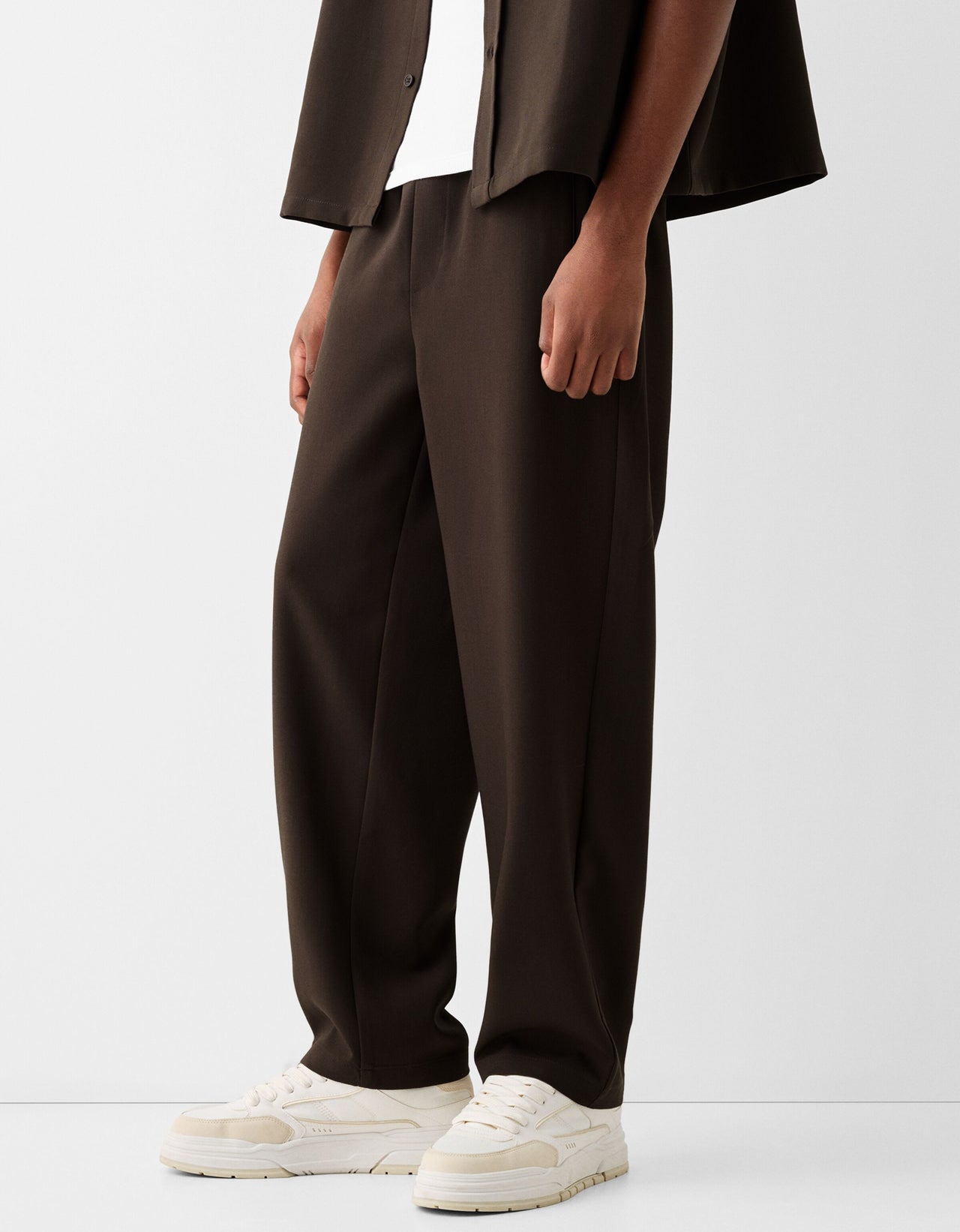 Bershka wide leg tailored trouser in brown