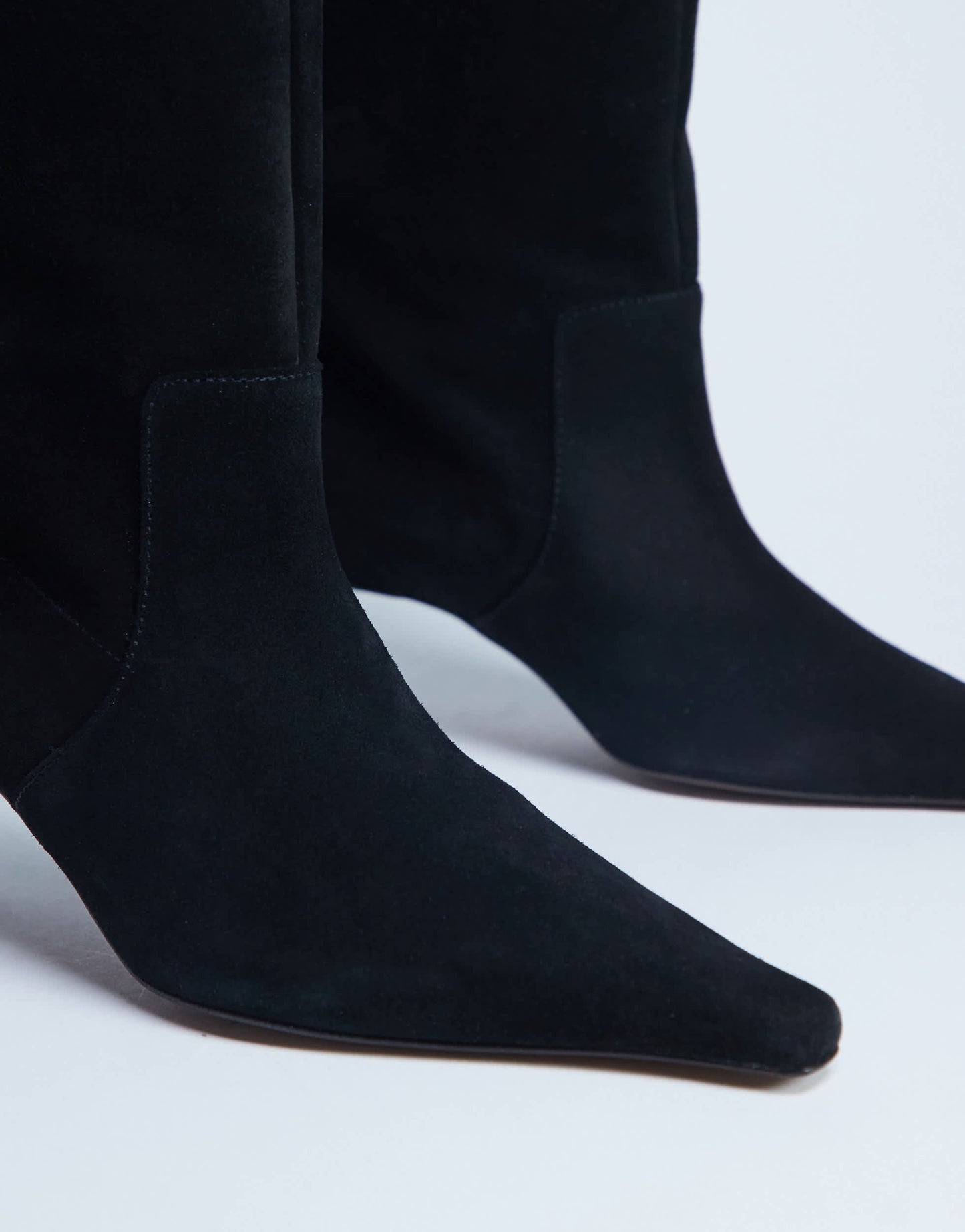 Topshop Tiggy premium suede tube boot in black