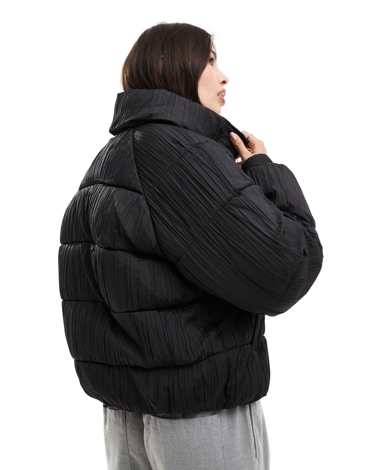 Vero Moda textured plisse short padded coat in black