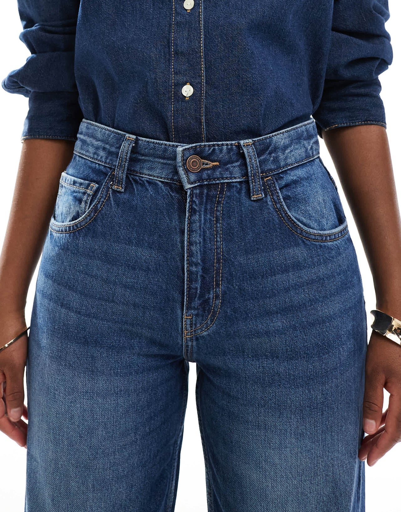 Bershka high waisted 90s wide leg jeans in dark wash