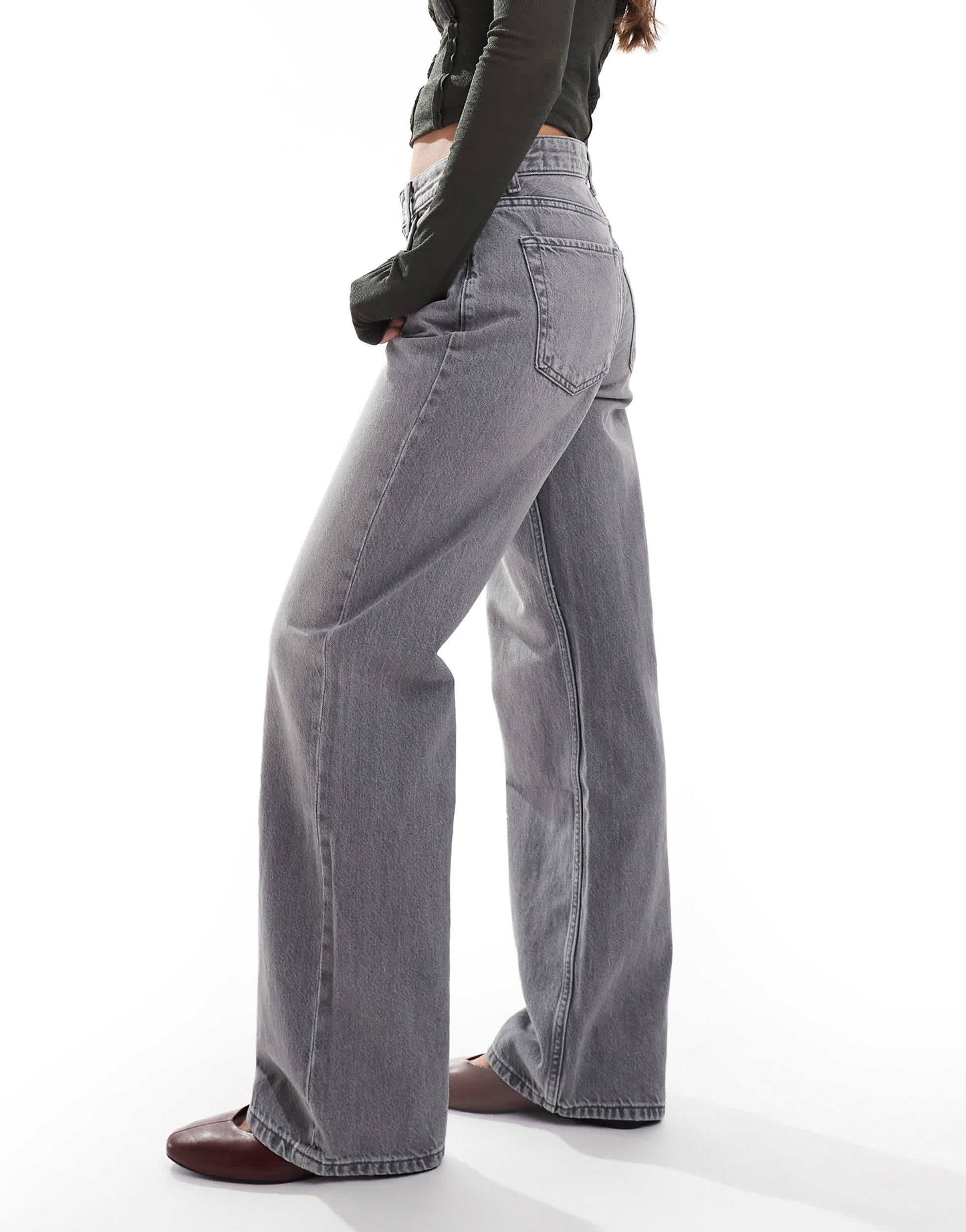 Bershka high waisted 90s wide leg jeans in washed grey
