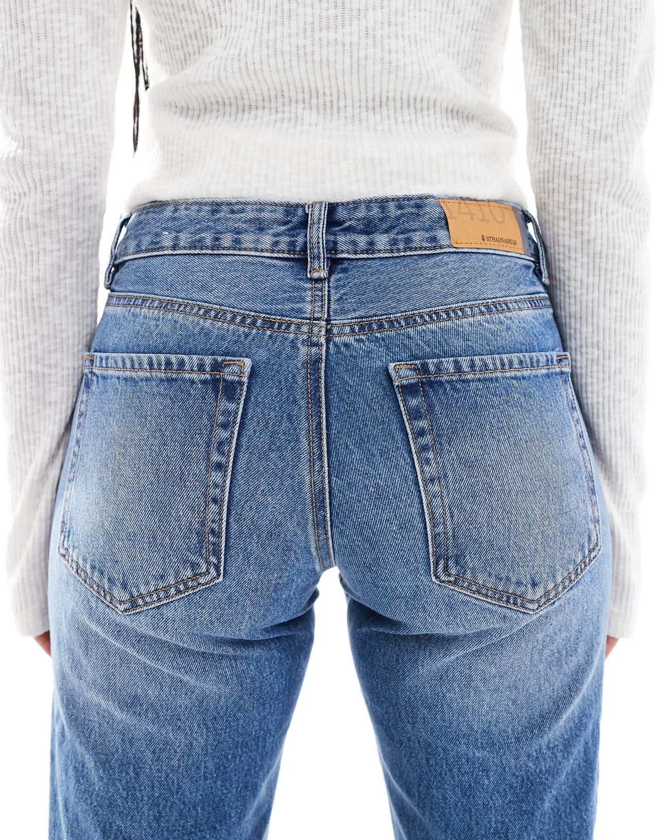 Stradivarius low waist straight leg jean in medium wash blue