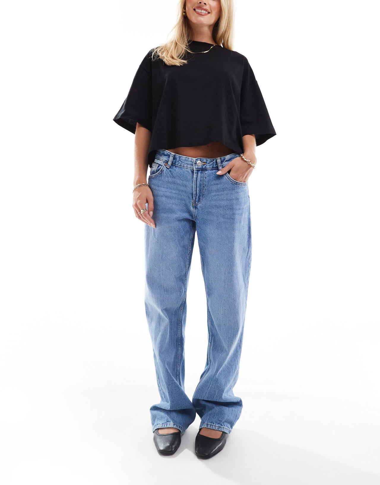 Bershka Petite straight leg jeans in mid wash