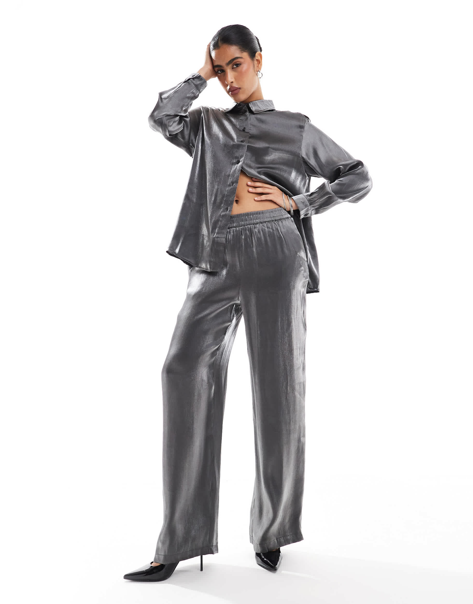 Pieces pull on trouser co-ord in metallic grey