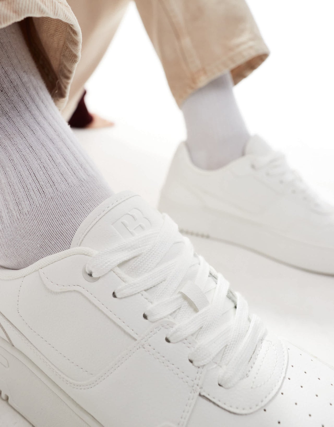 Pull&Bear chunky panel trainer in white