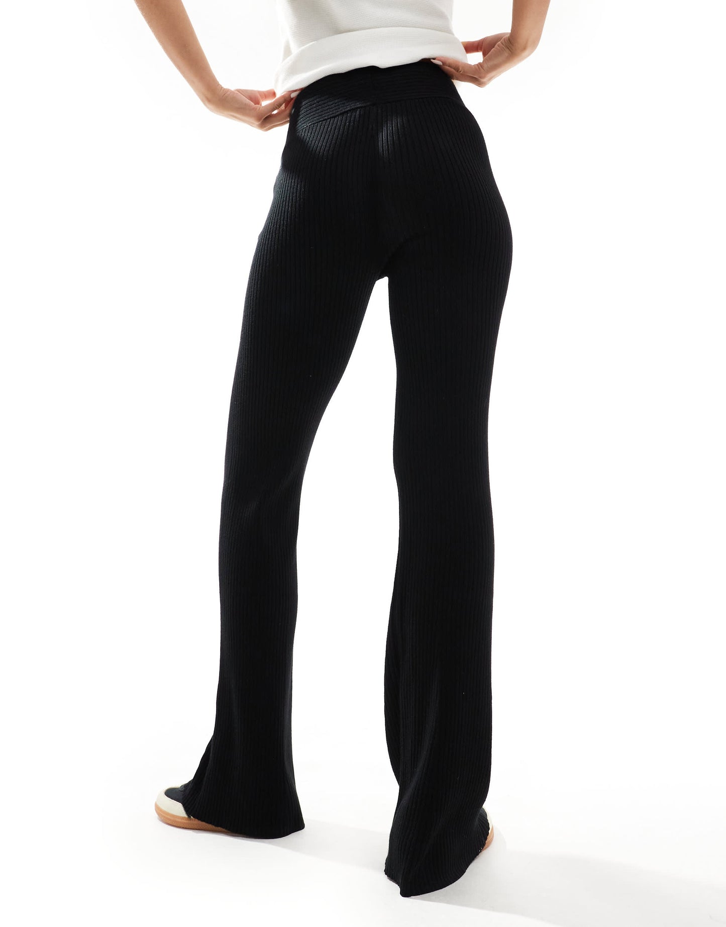 Stradivarius knitted flare in black