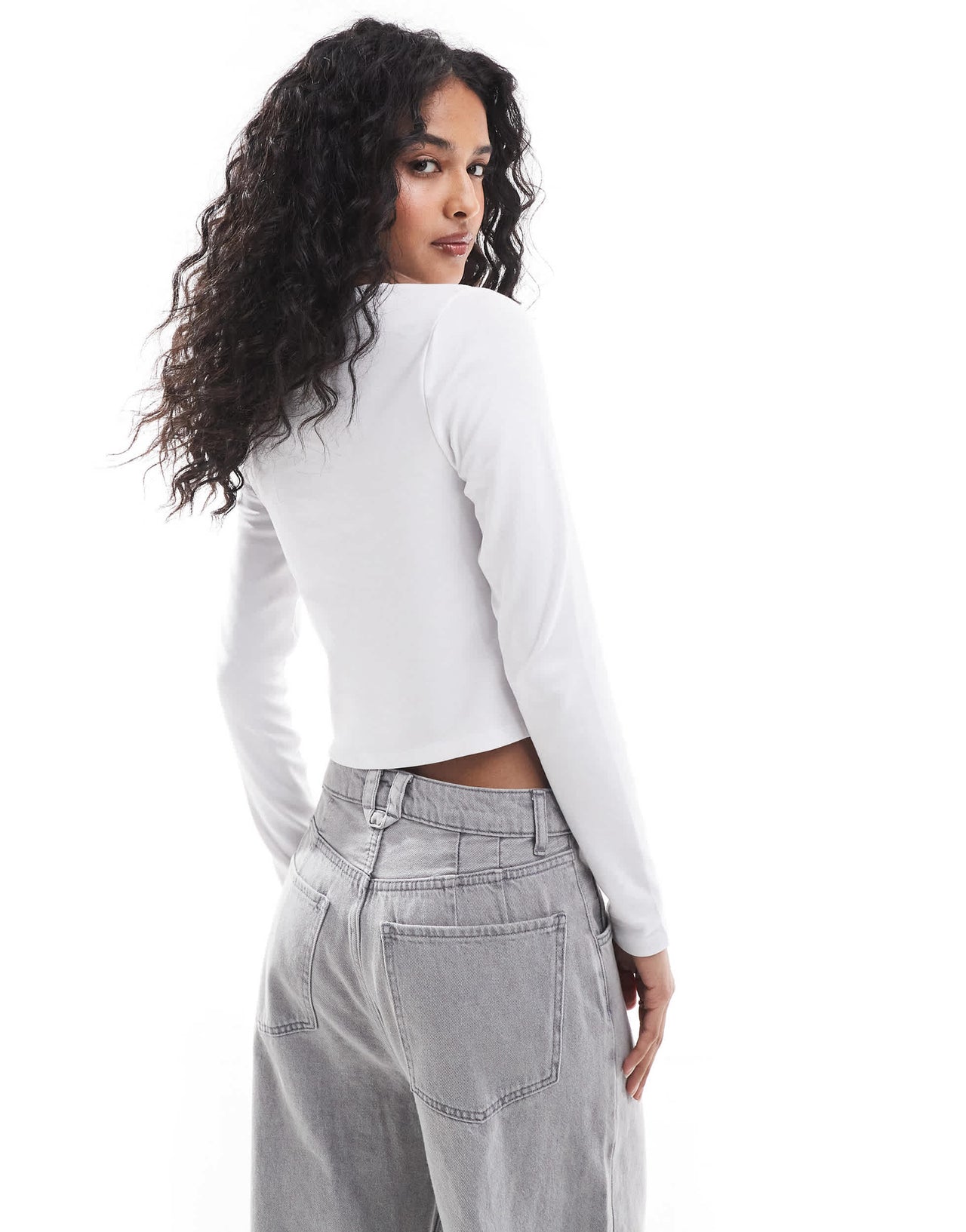 Stradivarius round neck long sleeve cotton t-shirt in white