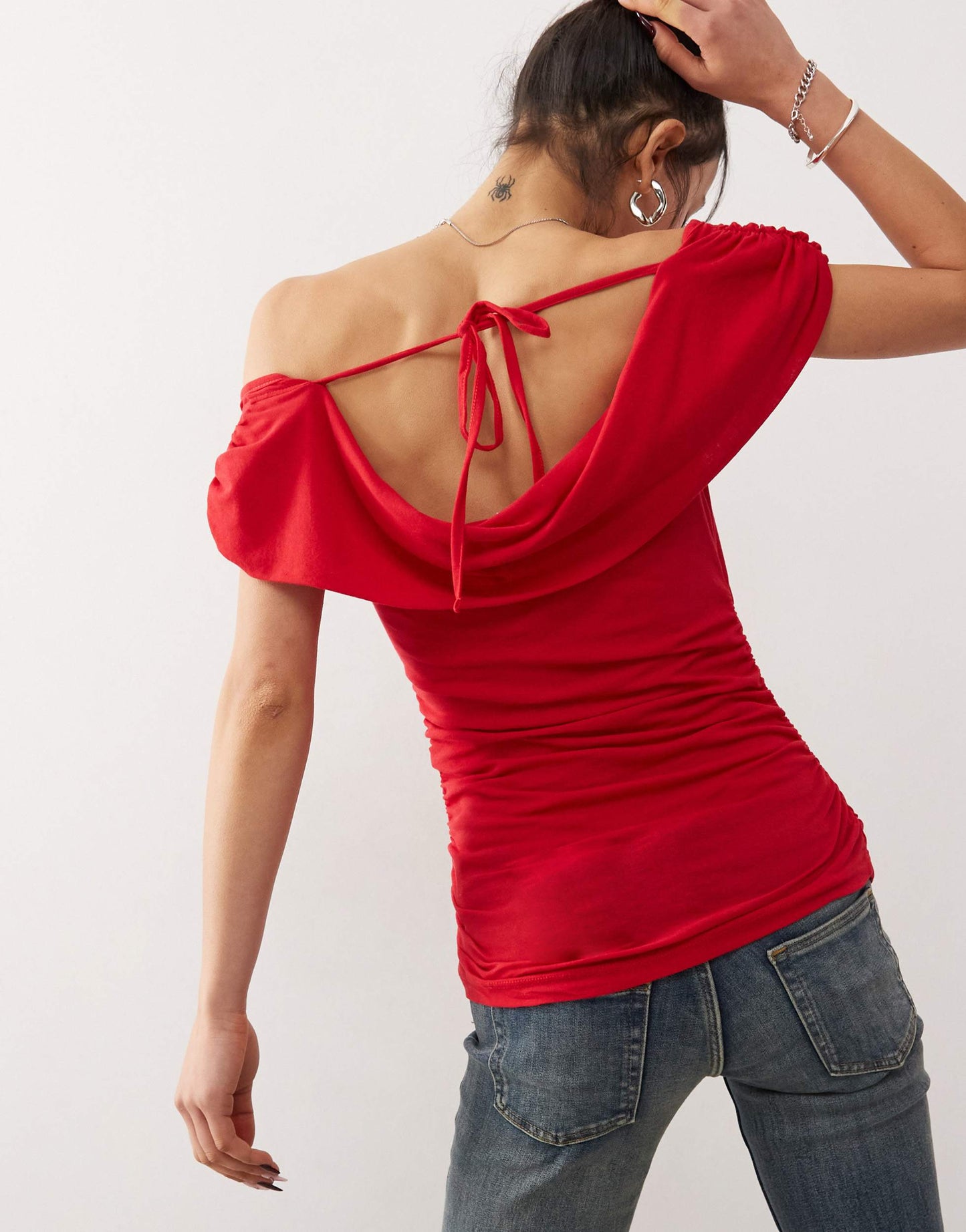COLLUSION off shoulder scoop detail top red