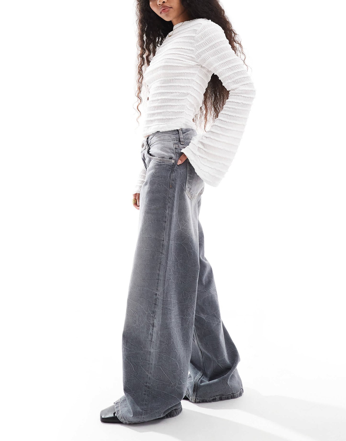 Bershka Petite wide leg baggy jeans in dirty grey wash