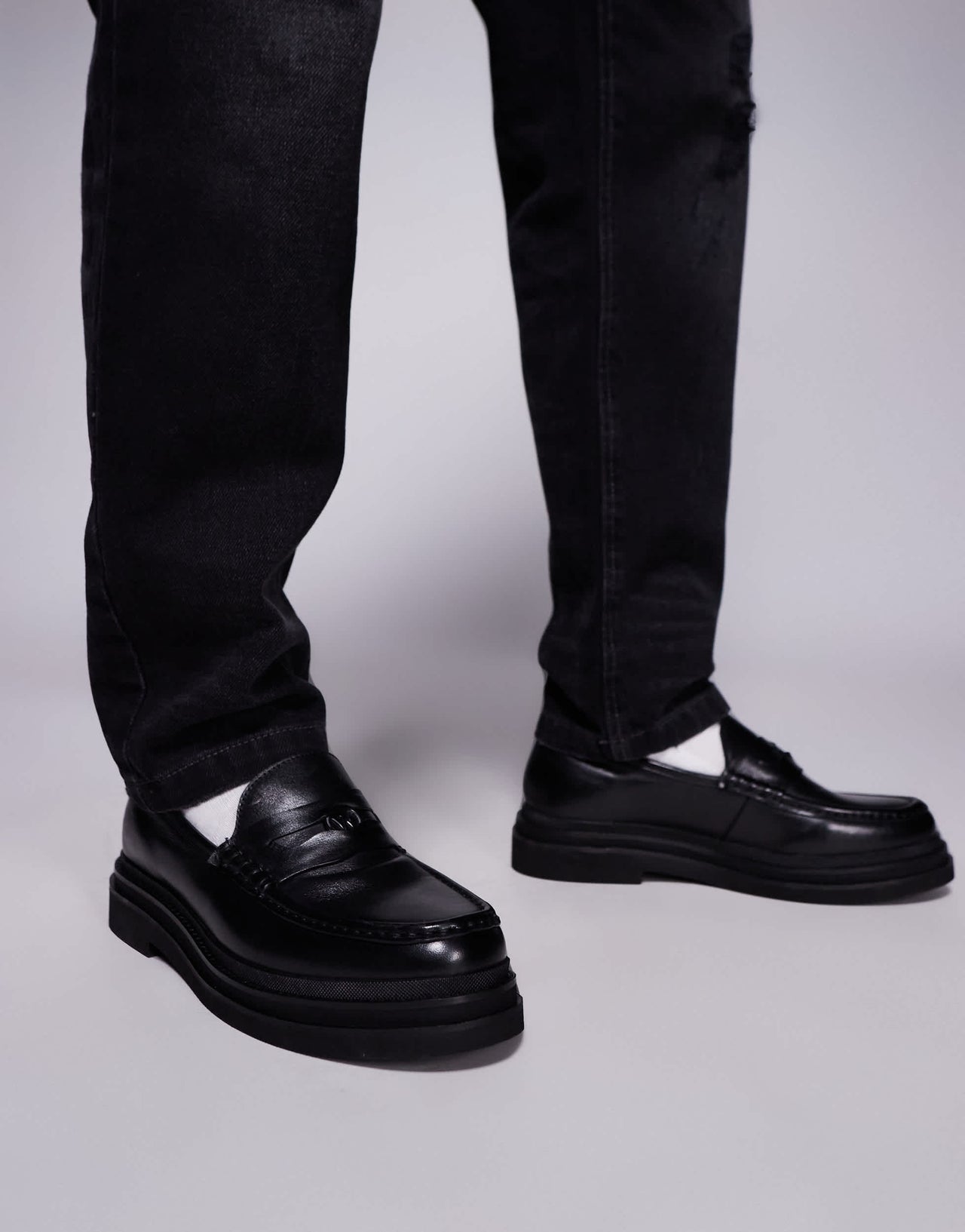 Walk London Brooklyn penny loafer in black leather