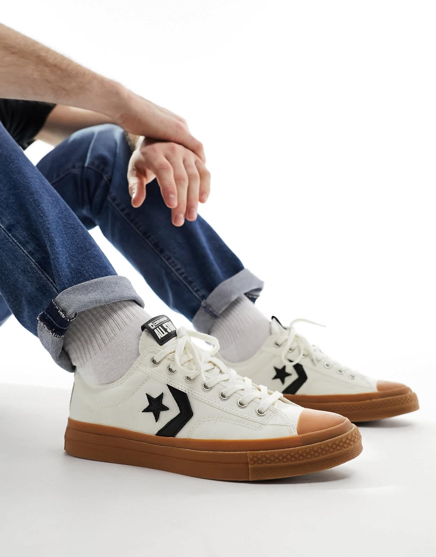 Converse Star Player 76 Ox trainers with gum sole in cream