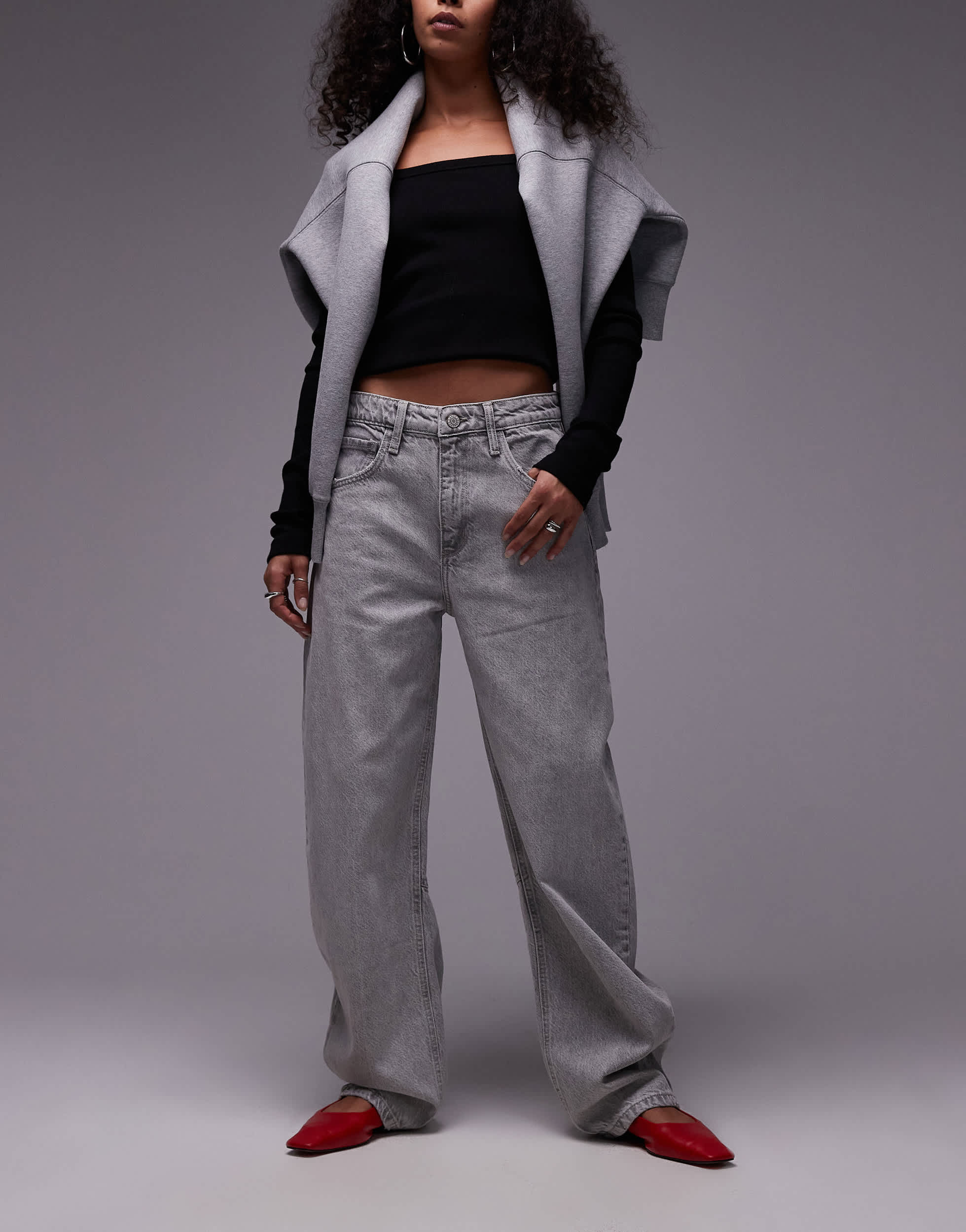 Mango medium waist barrel leg jean in washed grey