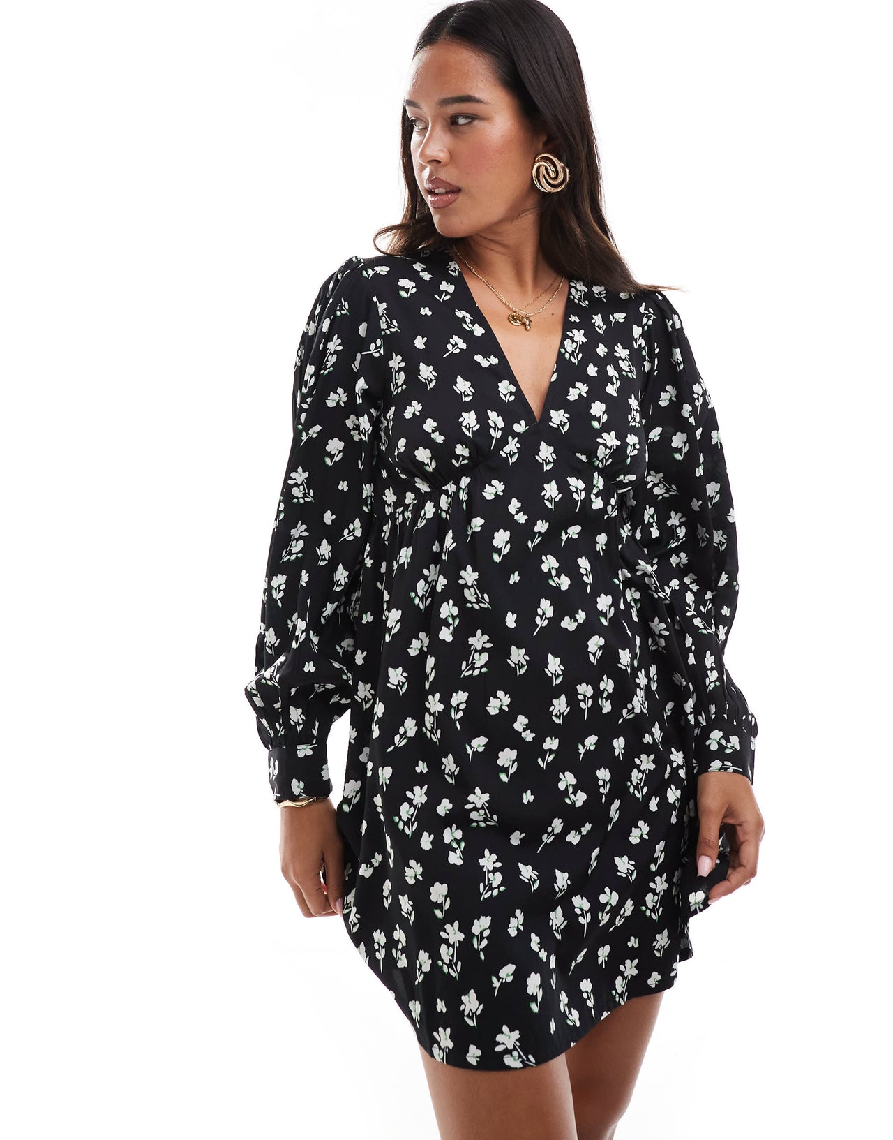 Wednesday's Girl ditsy floral smock mini dress in black and white