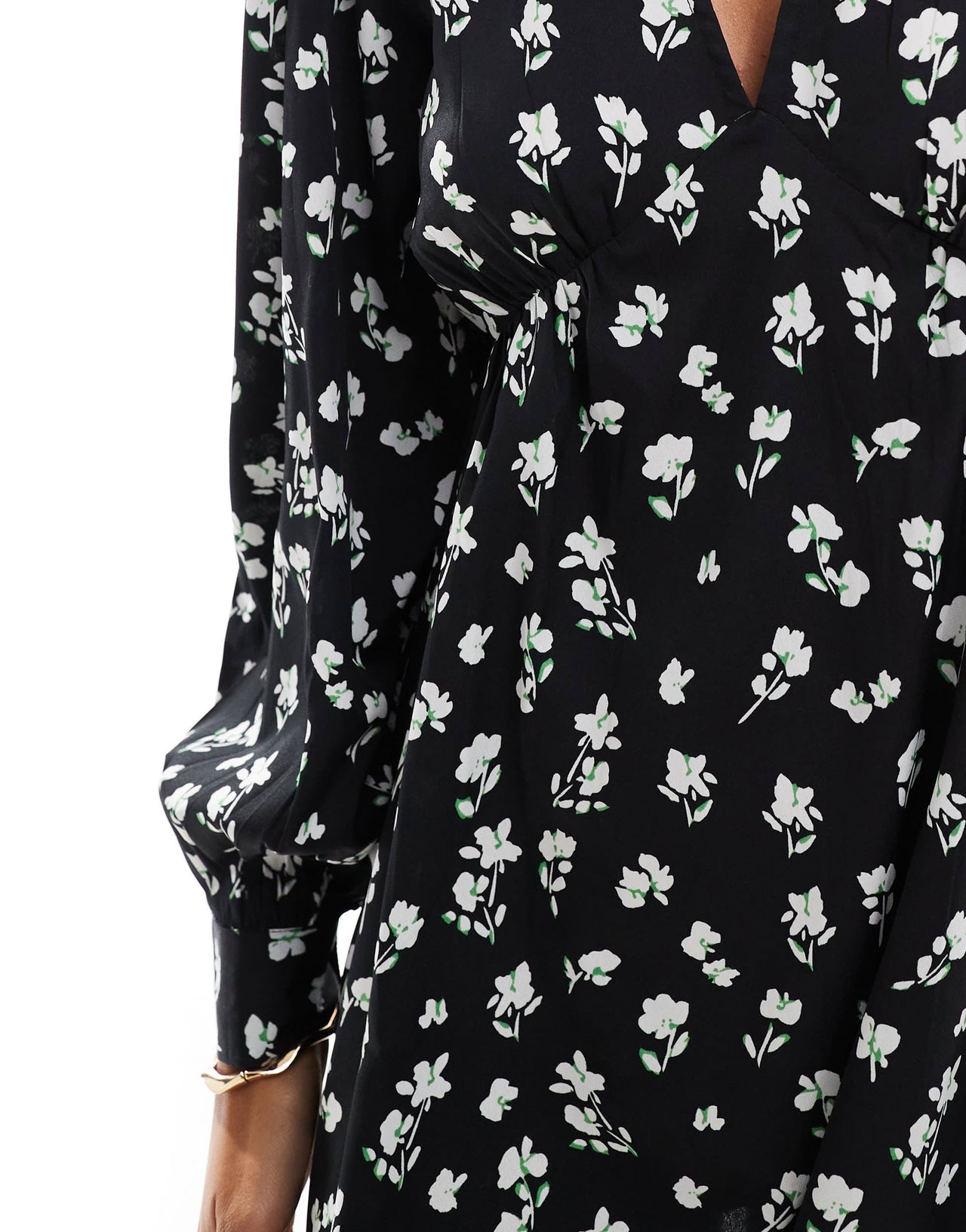 Wednesday's Girl ditsy floral smock mini dress in black and white