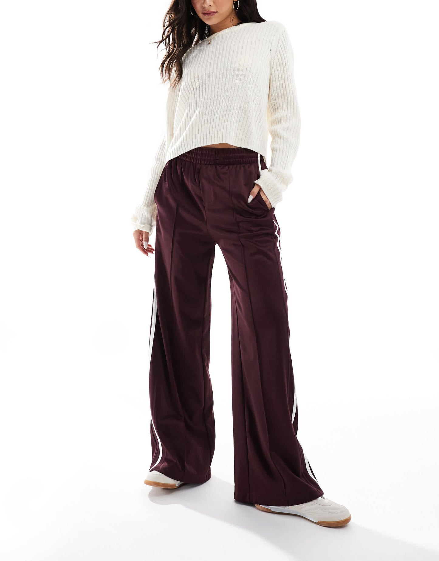 Bershka wide leg piping detail sweatpants in burgundy