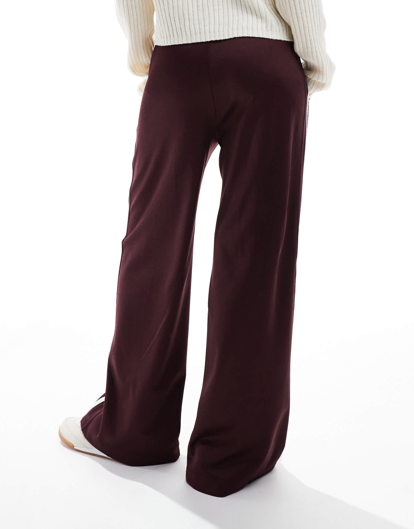 Bershka wide leg piping detail sweatpants in burgundy