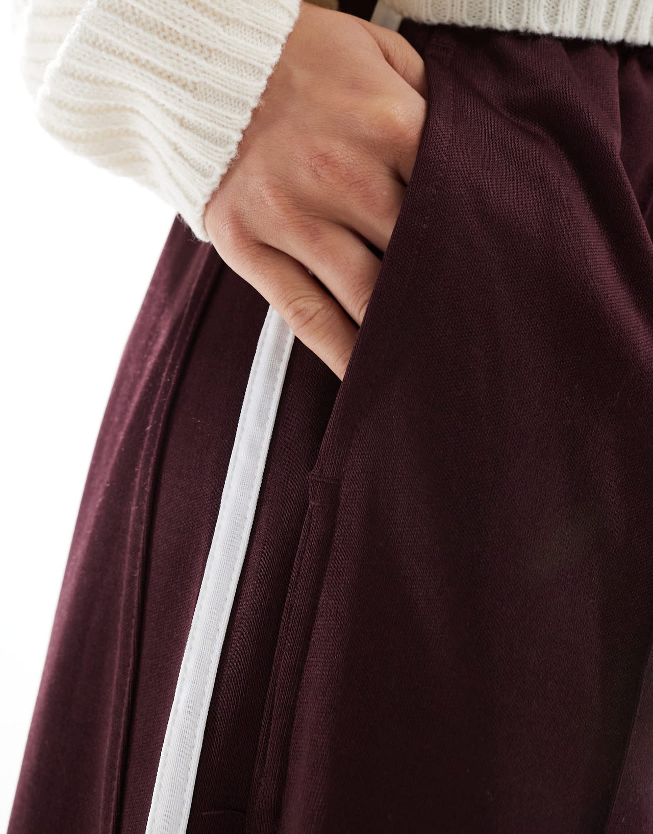 Bershka wide leg piping detail sweatpants in burgundy