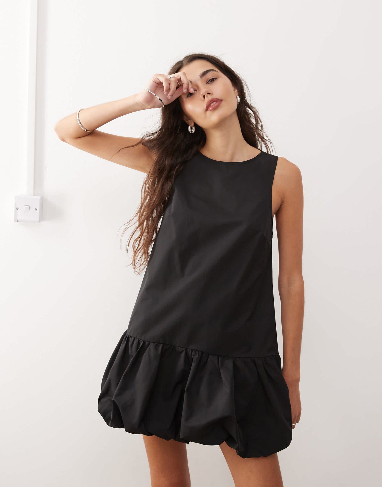 Motel tamilo bubble hem mini dress in black