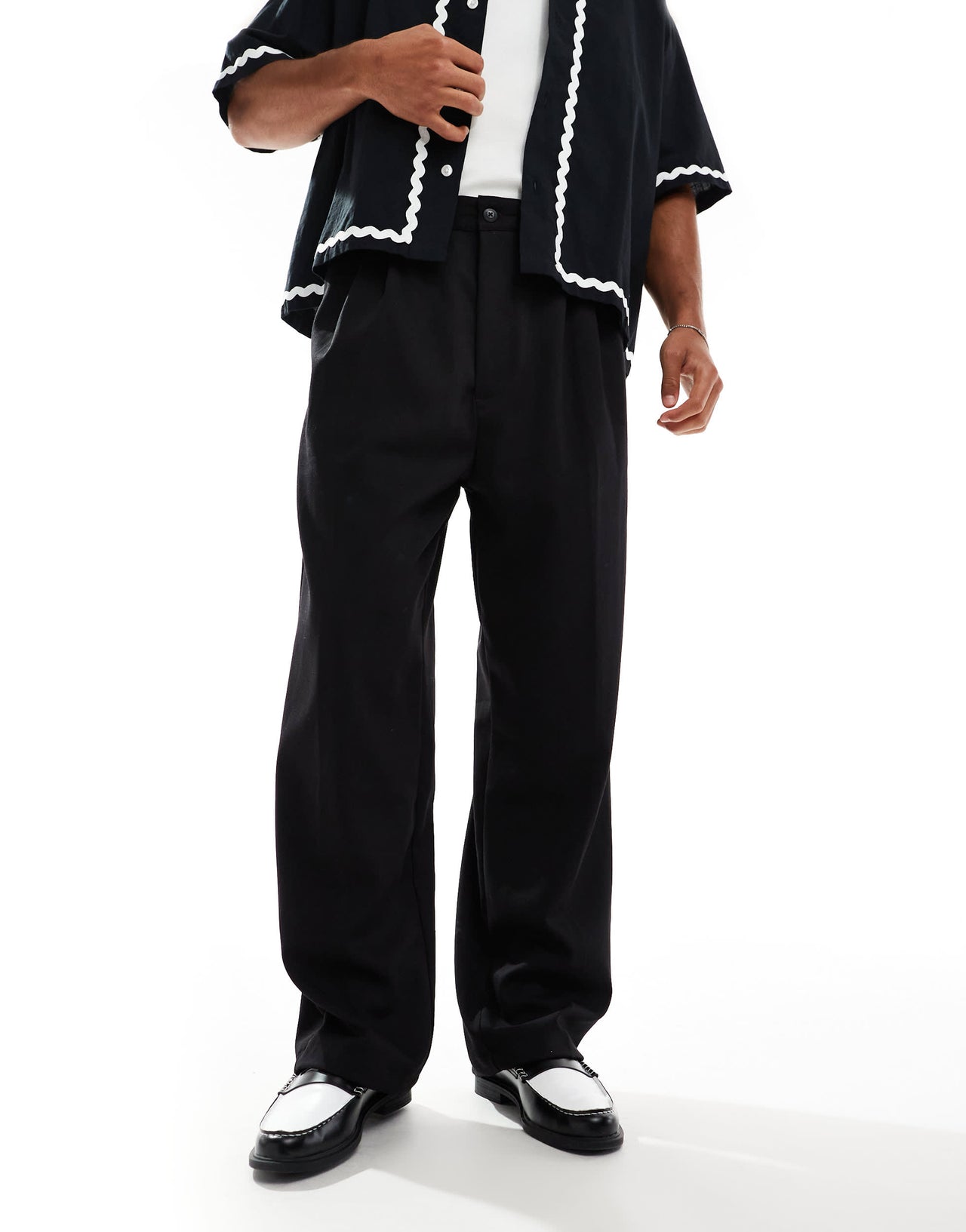 Bershka baggy tailored trouser in black