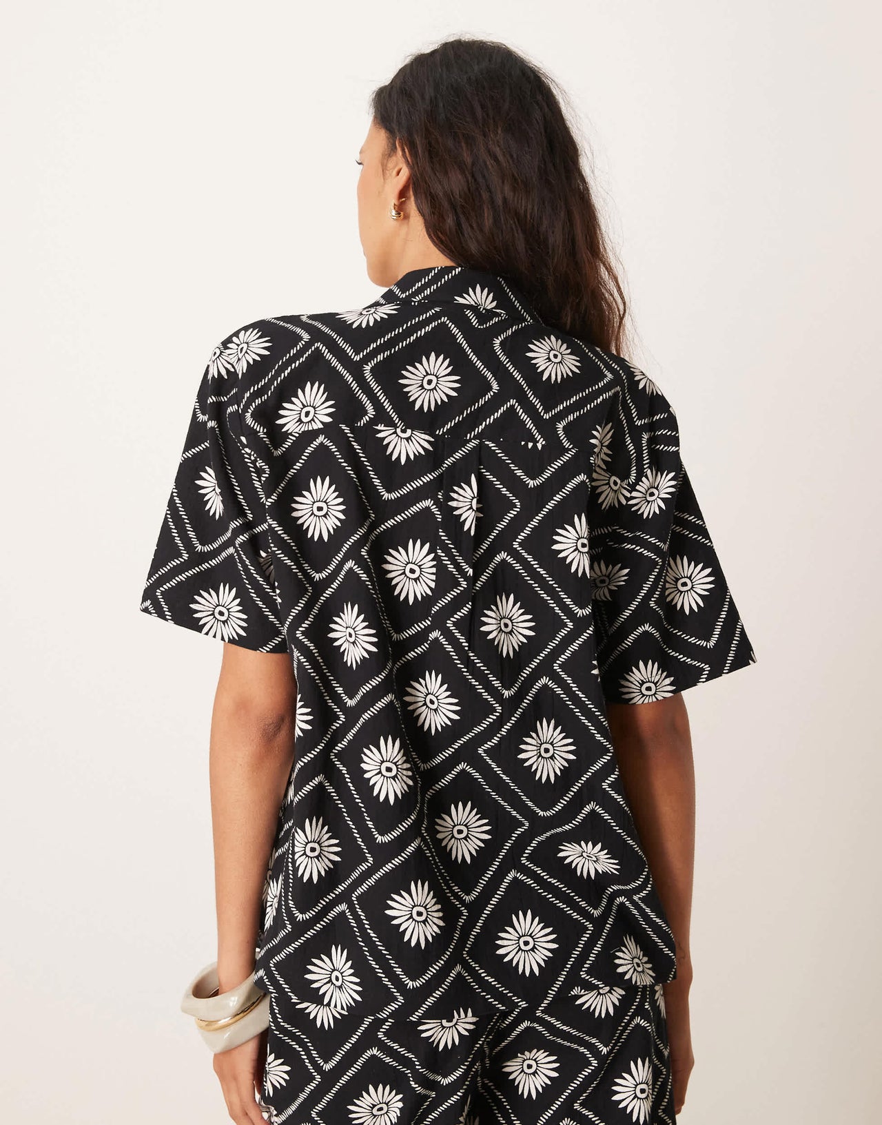 Iisla & Bird tile print short sleeve beach shirt co-ord in black and white