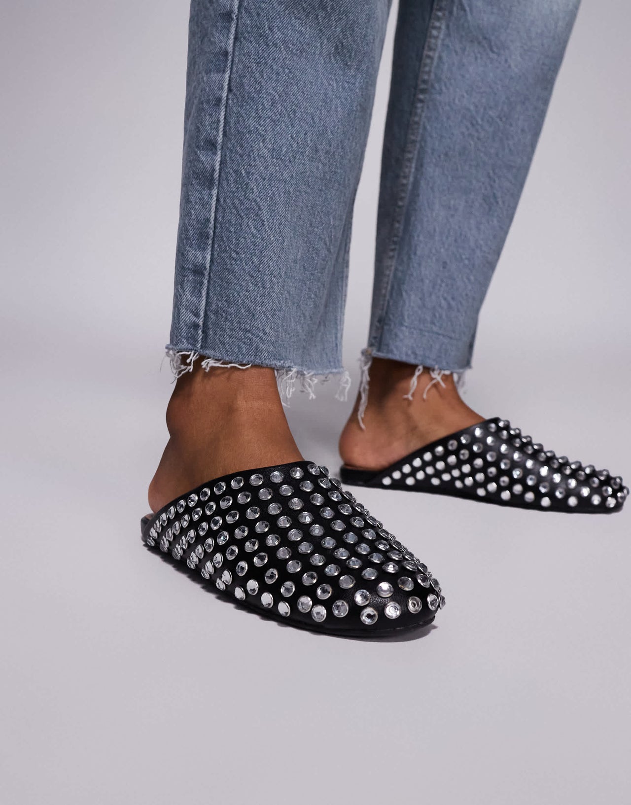 Steve Madden Giules studded mule in black