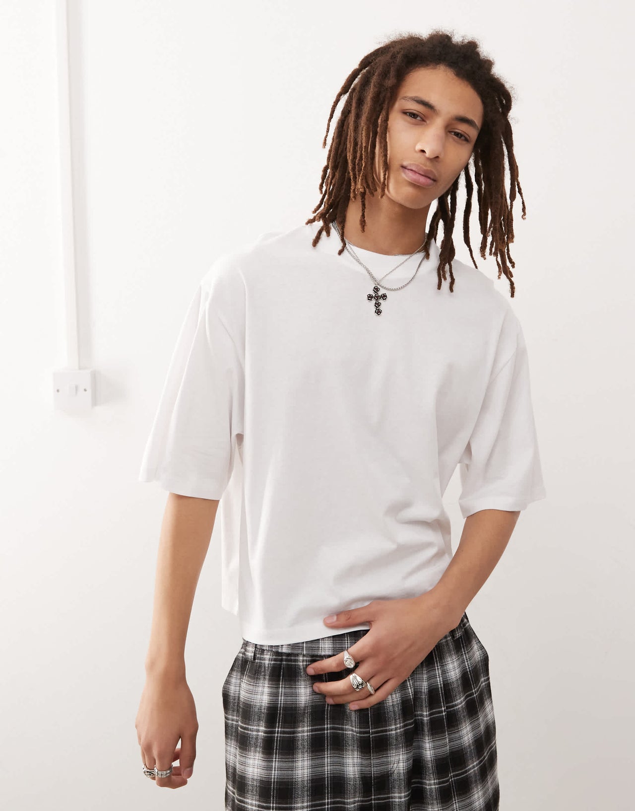 COLLUSION boxy boxy oversized t-shirt in white