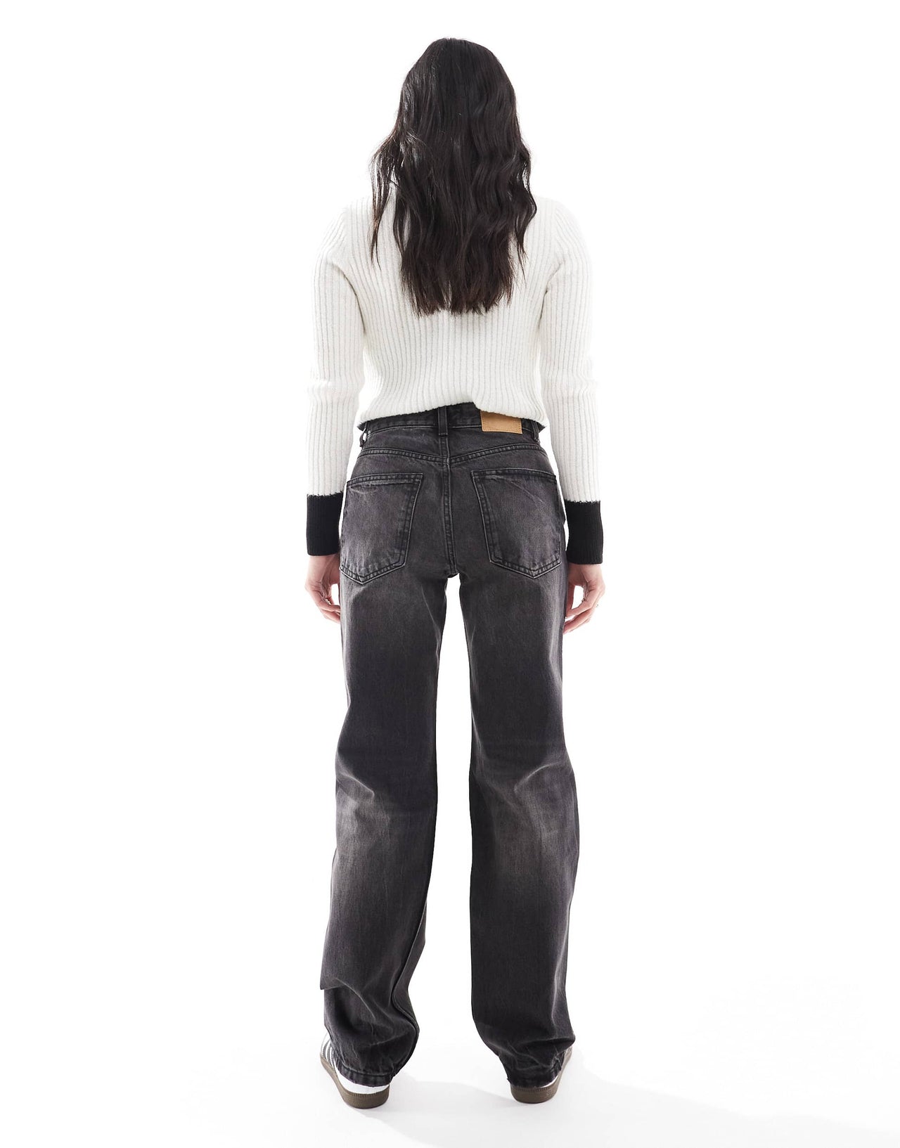 Pull&Bear Petite mid rise straight leg jeans in black