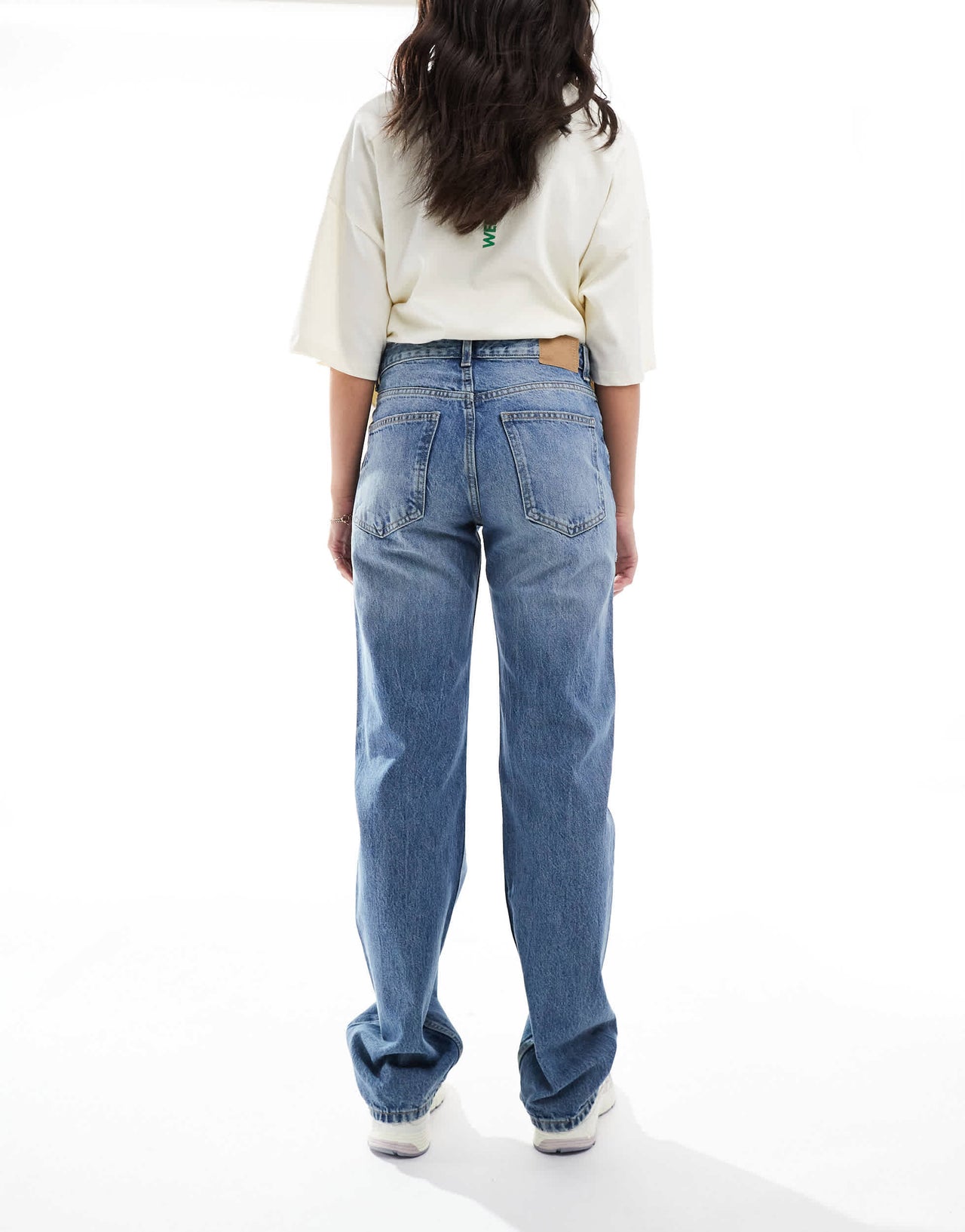 Pull&Bear mid rise straight leg jeans in medium blue