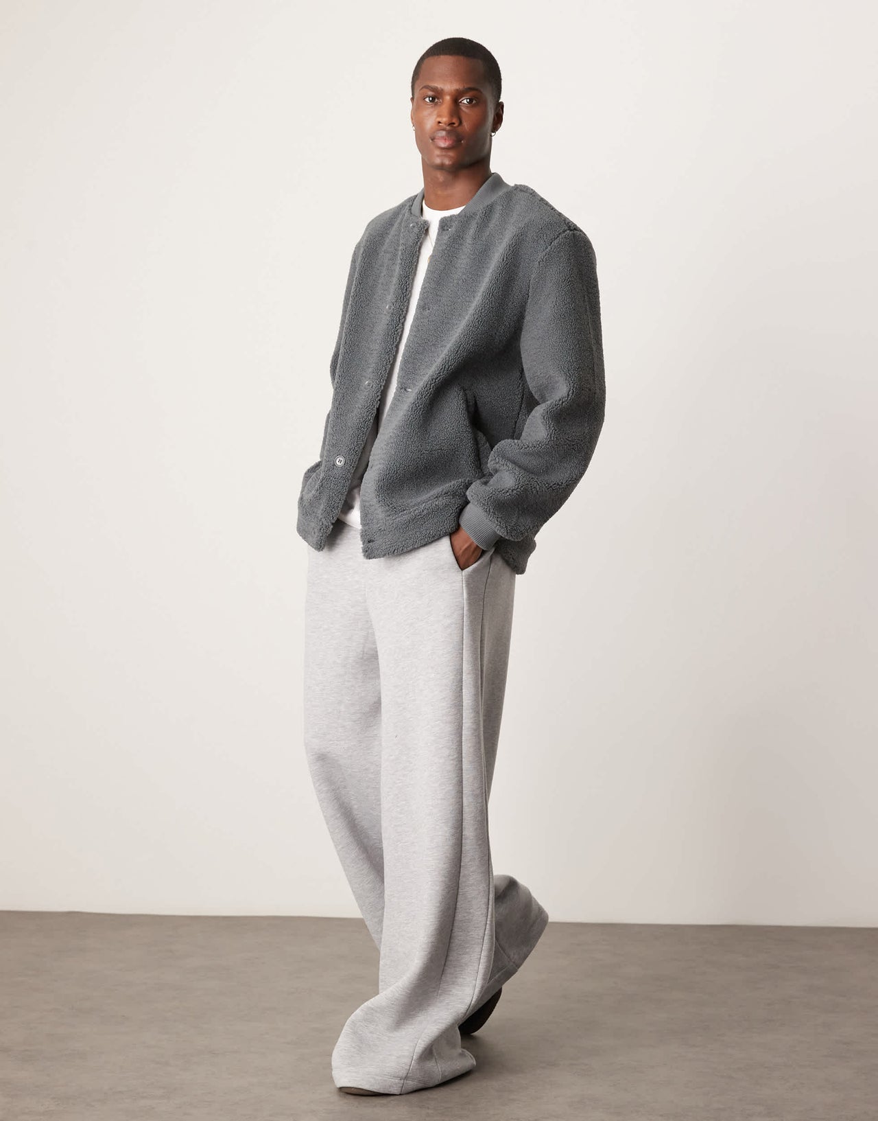 New Look oversized borg bomber jacket in dark grey
