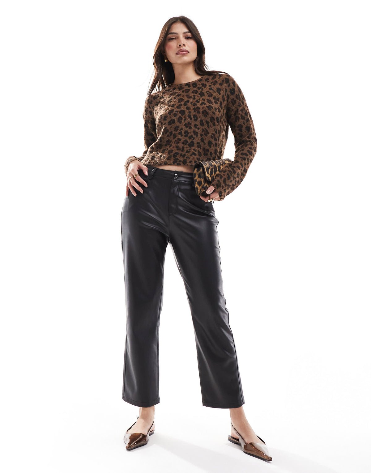 Pull&Bear slouchy knitted jumper in leopard print
