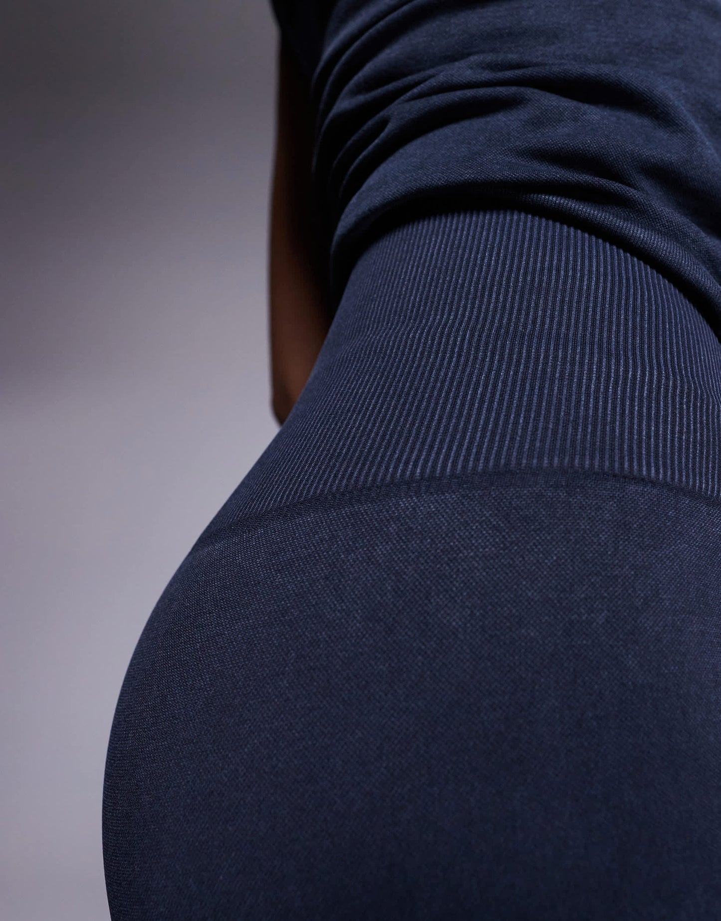 4505 seamless 5 inch high waist legging shorts in washed black