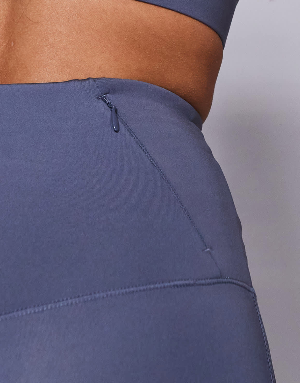 4505 running high waist legging with zip phone pocket in cornflower