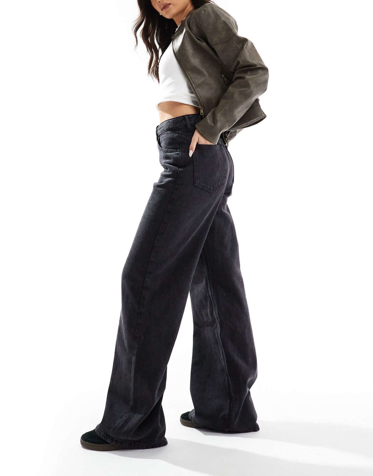 Pull&Bear high rise wide leg jean in black