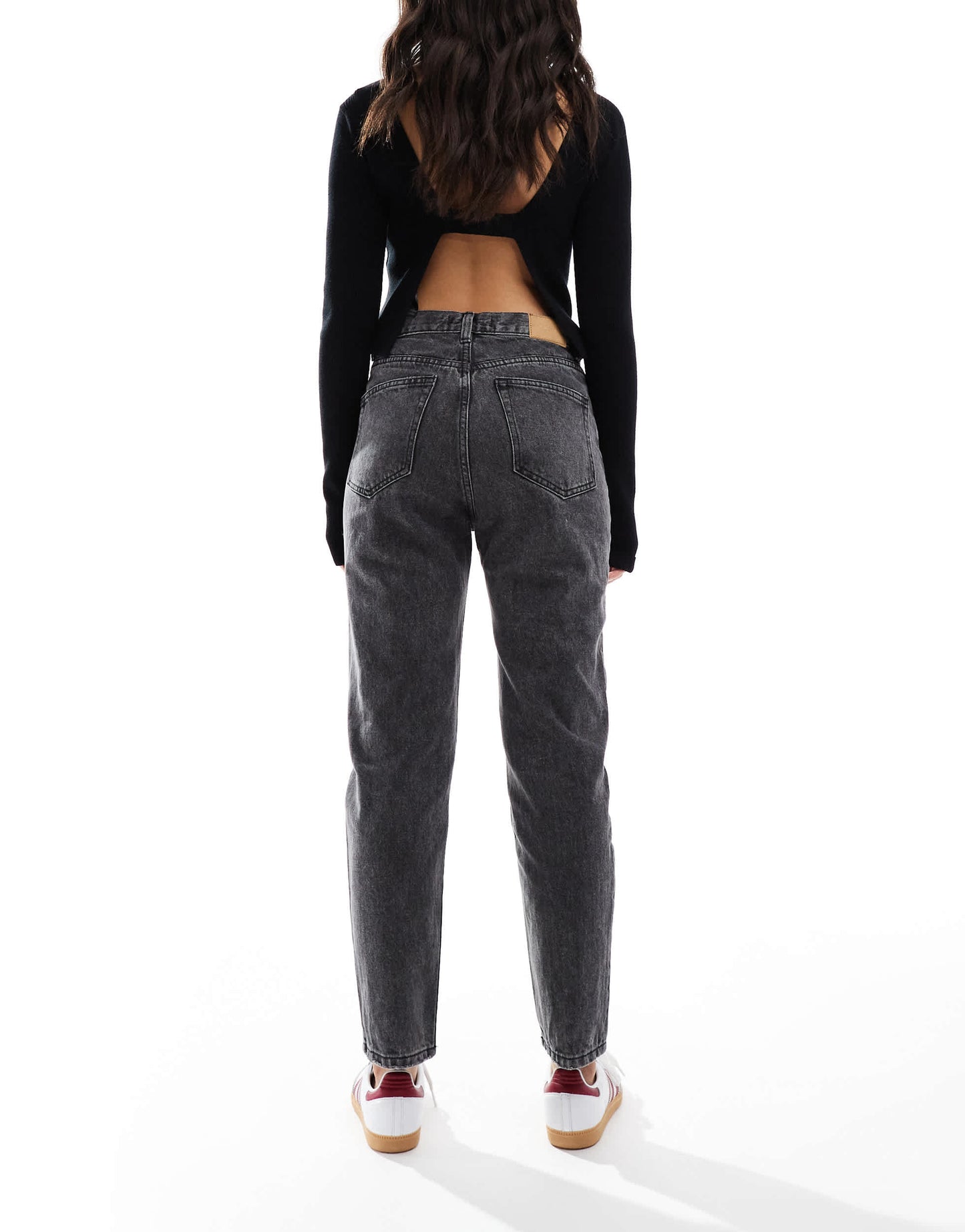 Pull&Bear knee rip mom jean in washed grey
