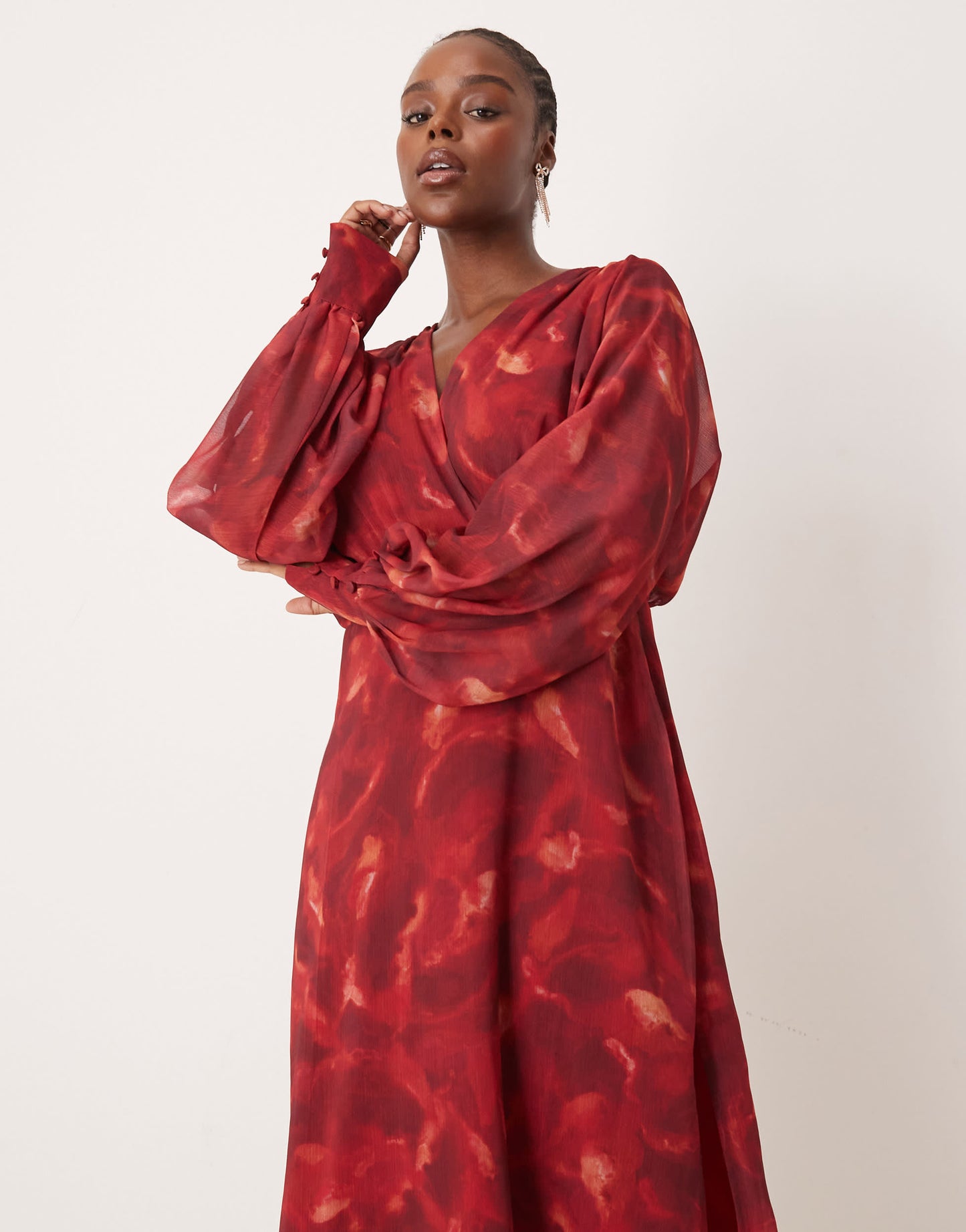 Pretty Lavish Curve balloon sleeve midaxi dress in red print