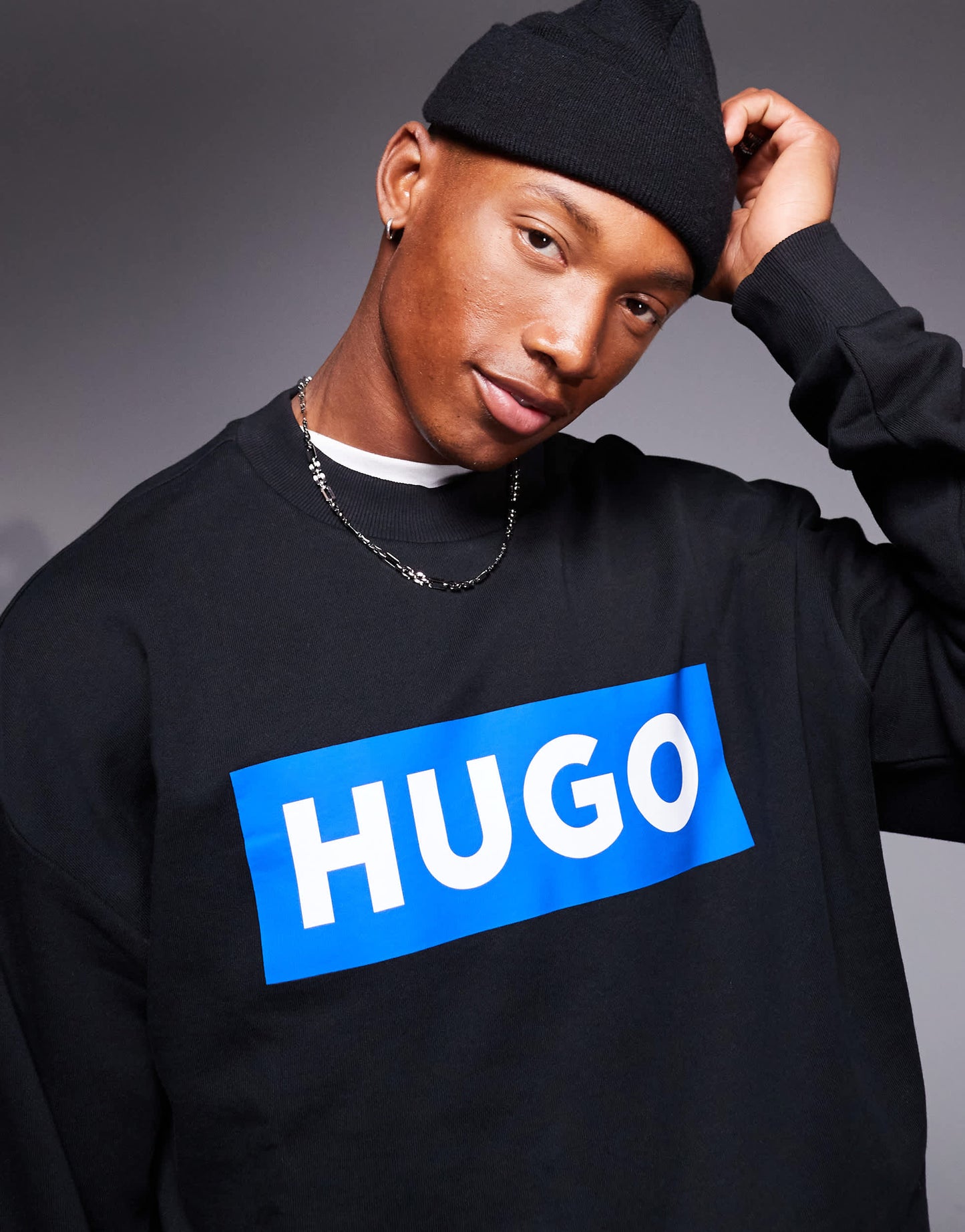 HUGO BLUE Niero central logo sweatshirt in black