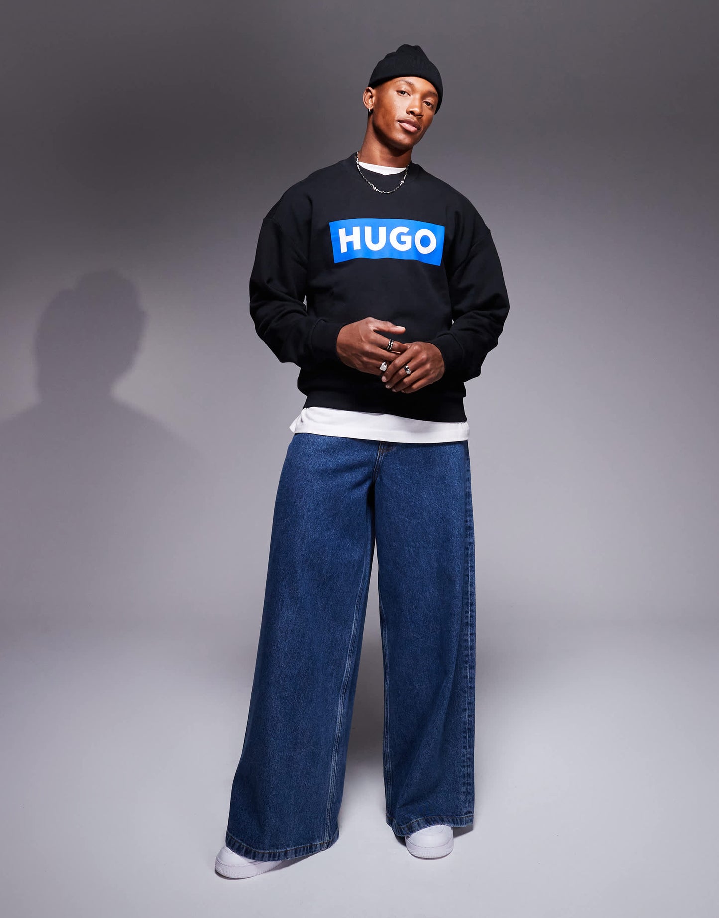 HUGO BLUE Niero central logo sweatshirt in black