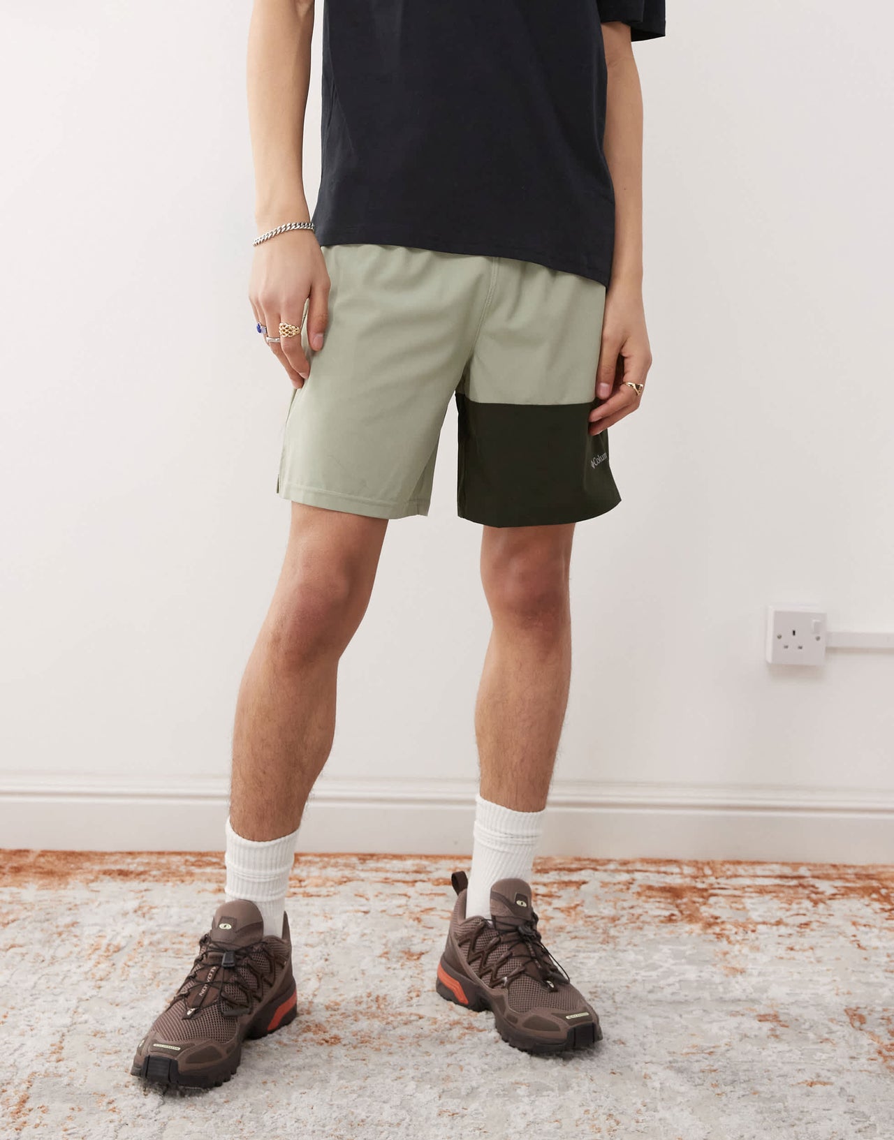 Columbia Hike Color Block shorts in green